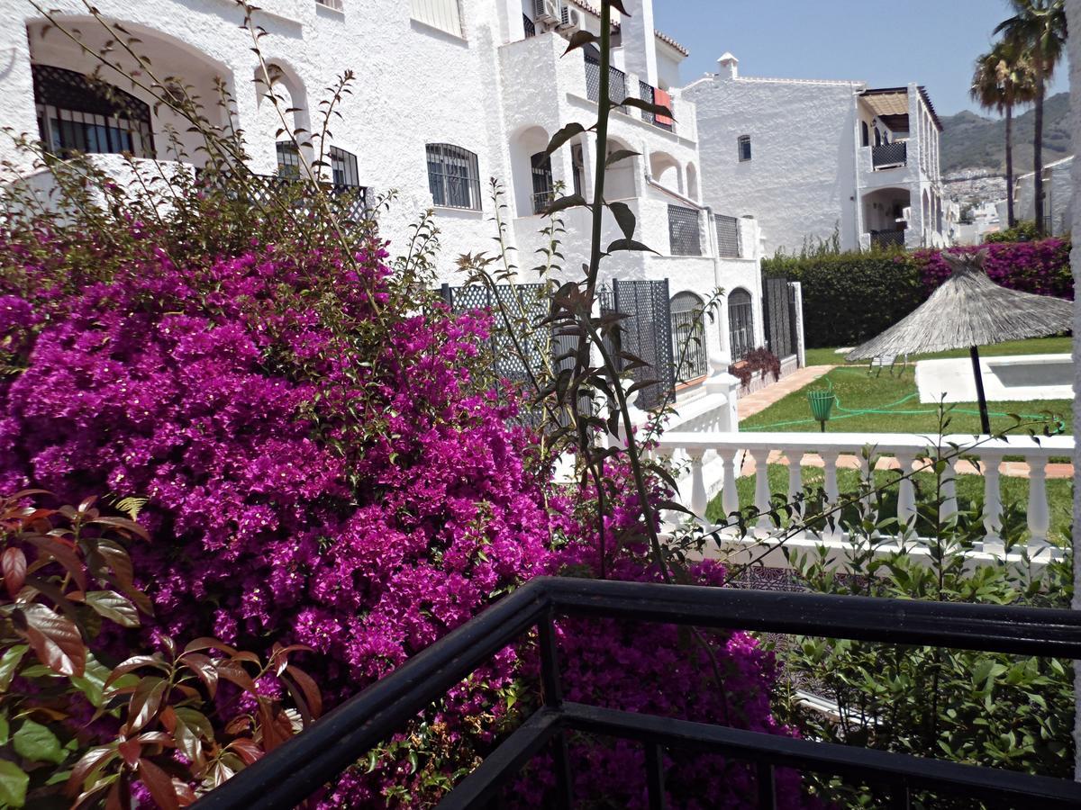 Verano Azul 12 Menyber Nerja Exterior photo